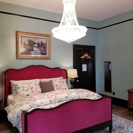 Thomas Weihs Haus Bed & Breakfast ซาวานนาห์ ภายนอก รูปภาพ
