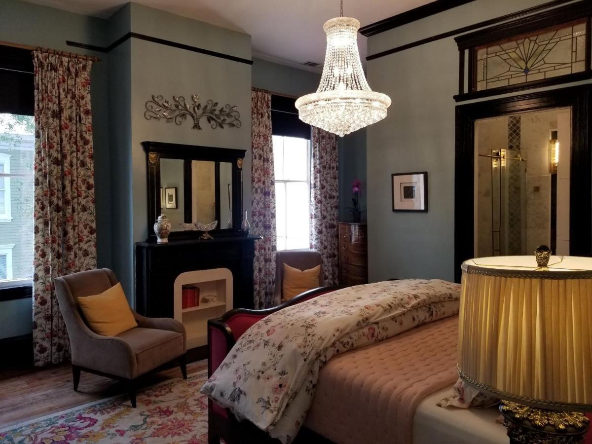 Thomas Weihs Haus Bed & Breakfast ซาวานนาห์ ภายนอก รูปภาพ