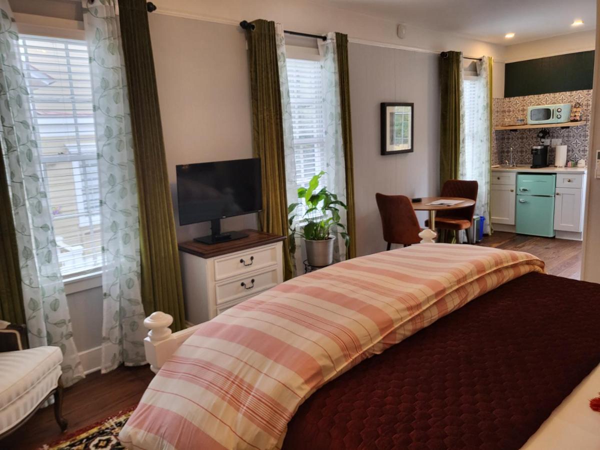 Thomas Weihs Haus Bed & Breakfast ซาวานนาห์ ภายนอก รูปภาพ